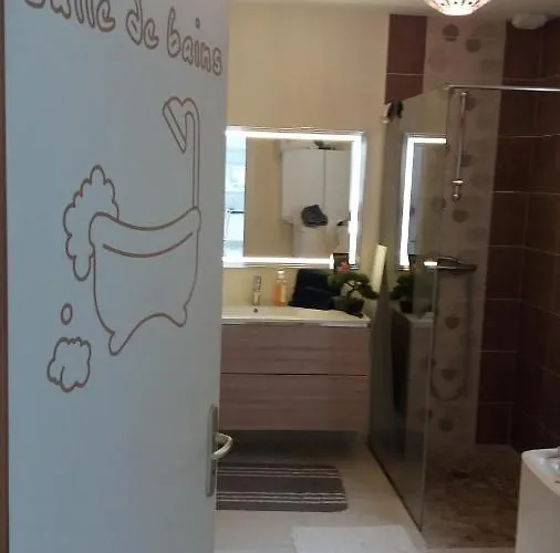 Lgbt Pres De La Naturiste De Granville *